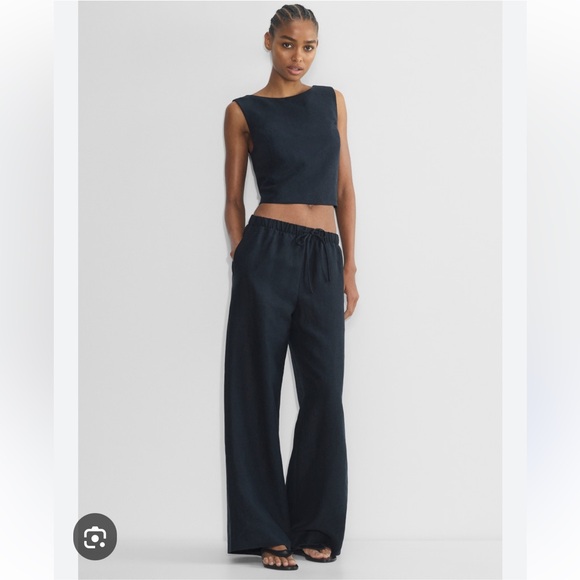 Aritzia Other - Aritzia Black Sleeveless Top and Wide-Leg Pants Set